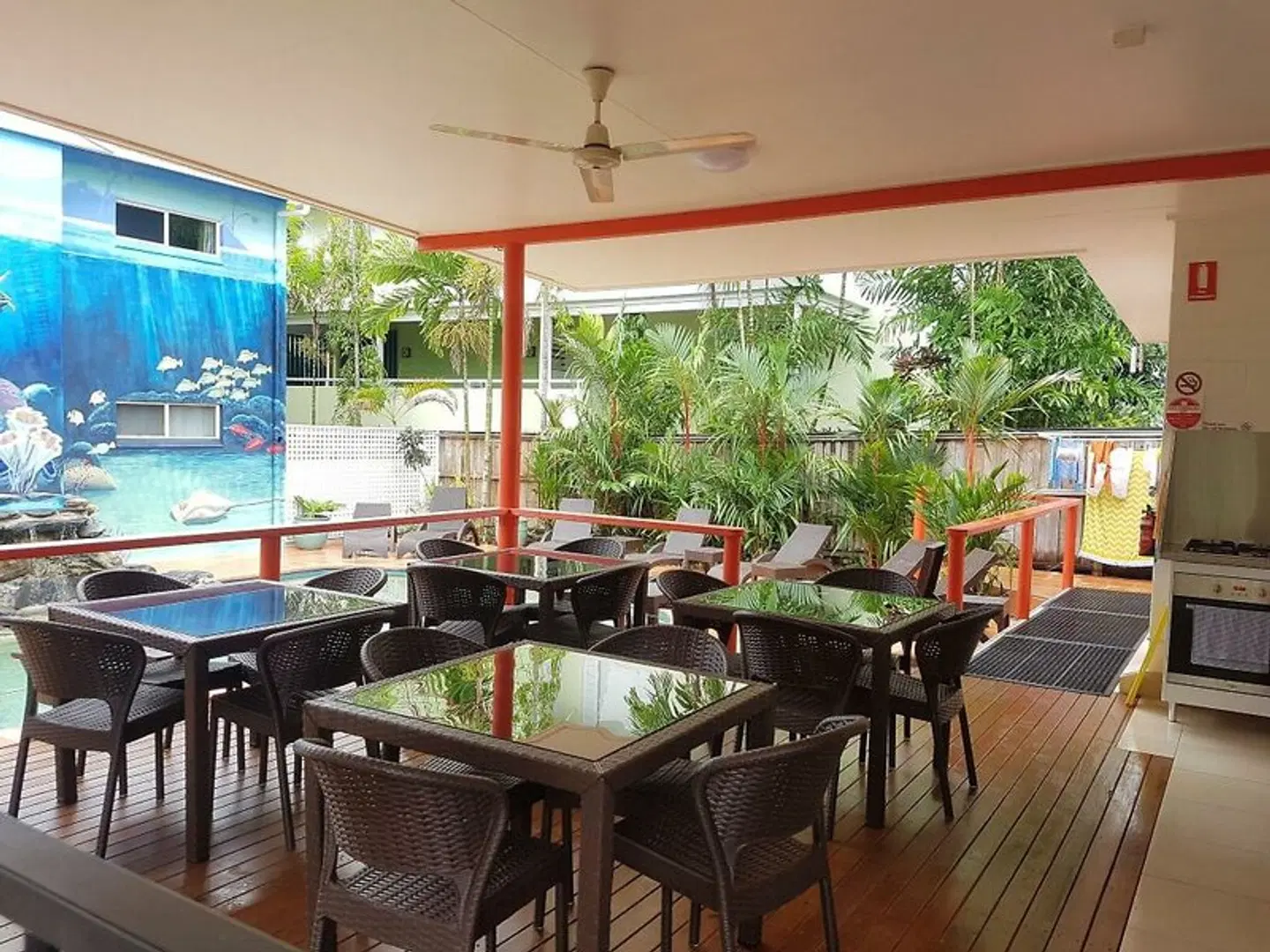 Port Douglas Motel Restaurant
