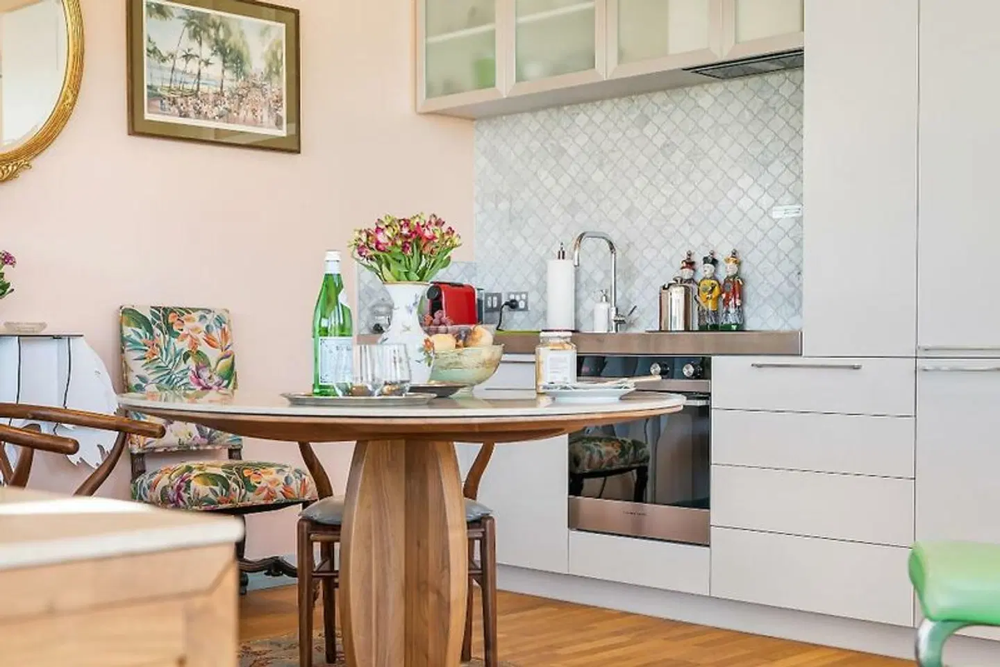 Lanah Residence Bar