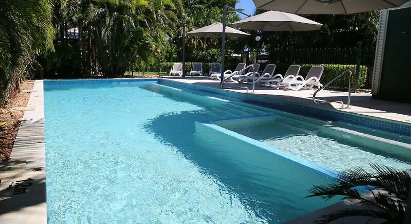 Cocos Beach Bungalows OUTDOOR_POOL