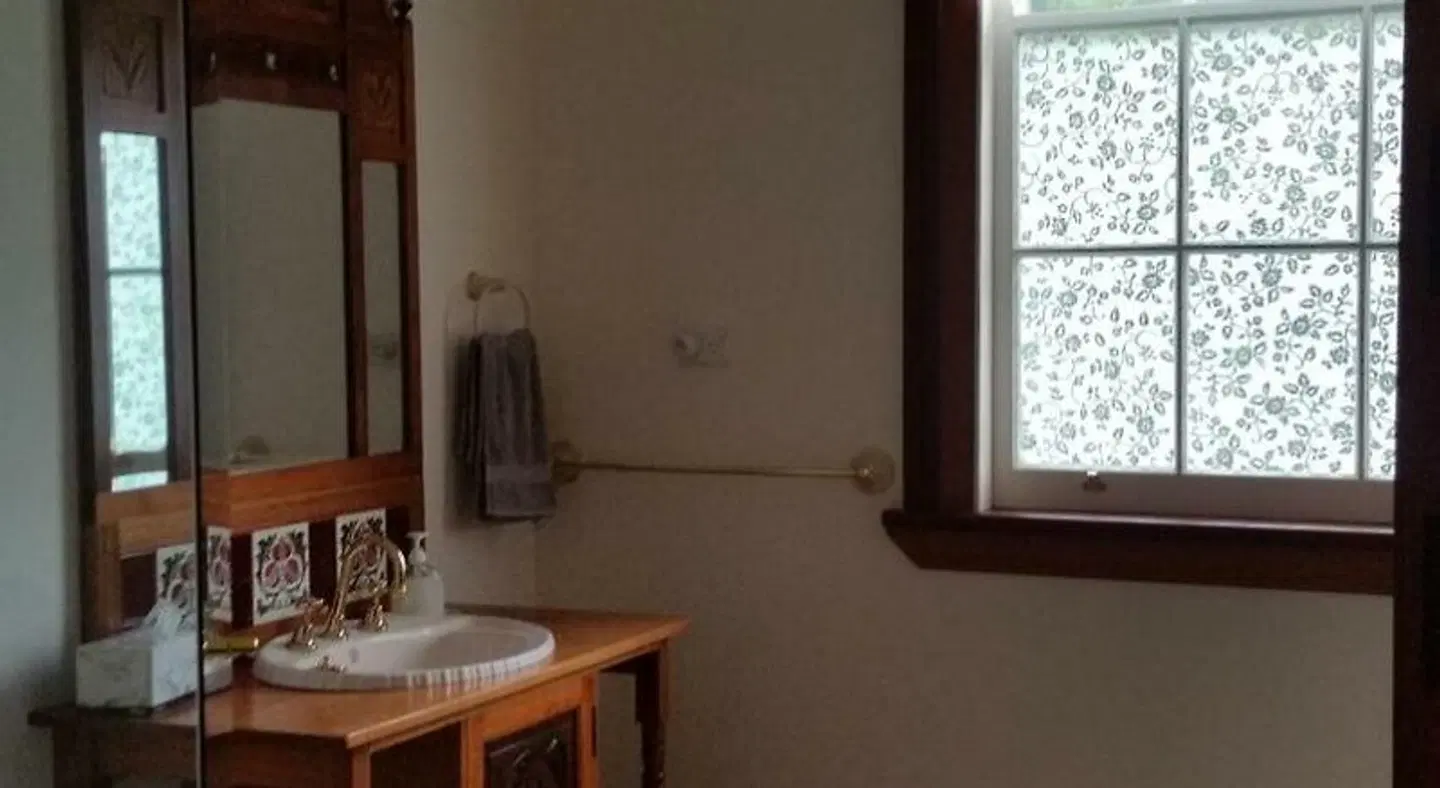 The Old School Bed and Breakfast ROOM_EXAMPLE