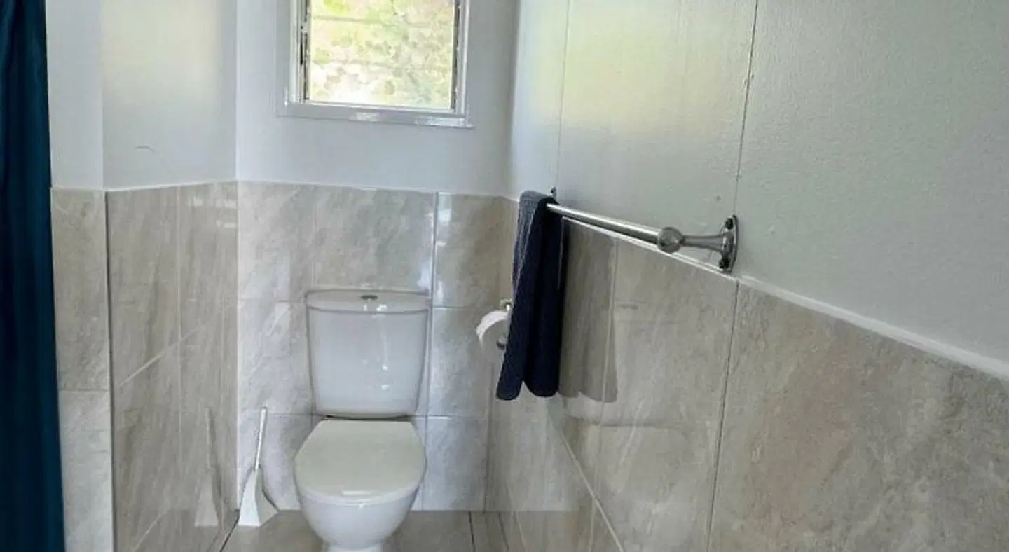 Airlie Court Units Badezimmer