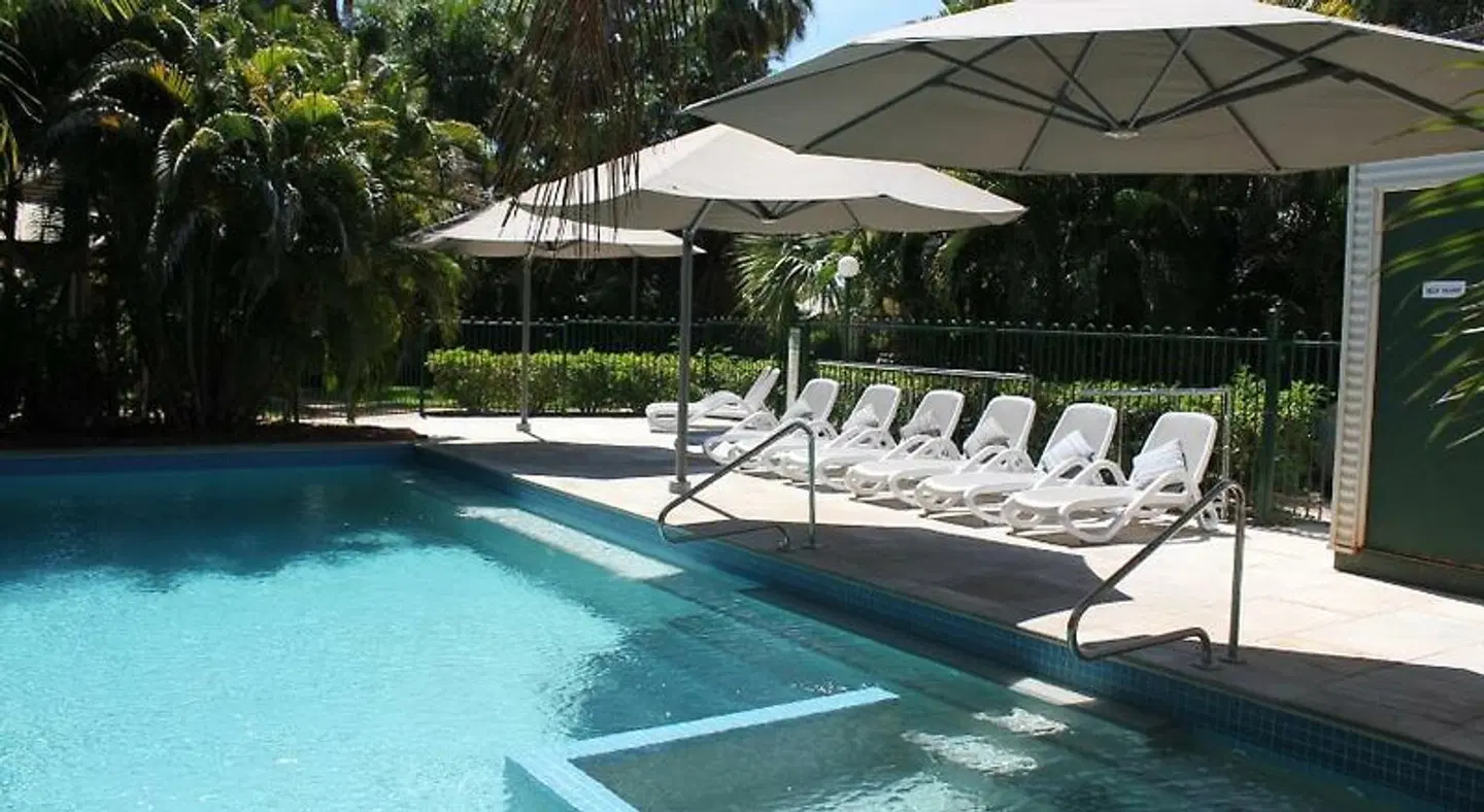 Cocos Beach Bungalows OUTDOOR_POOL