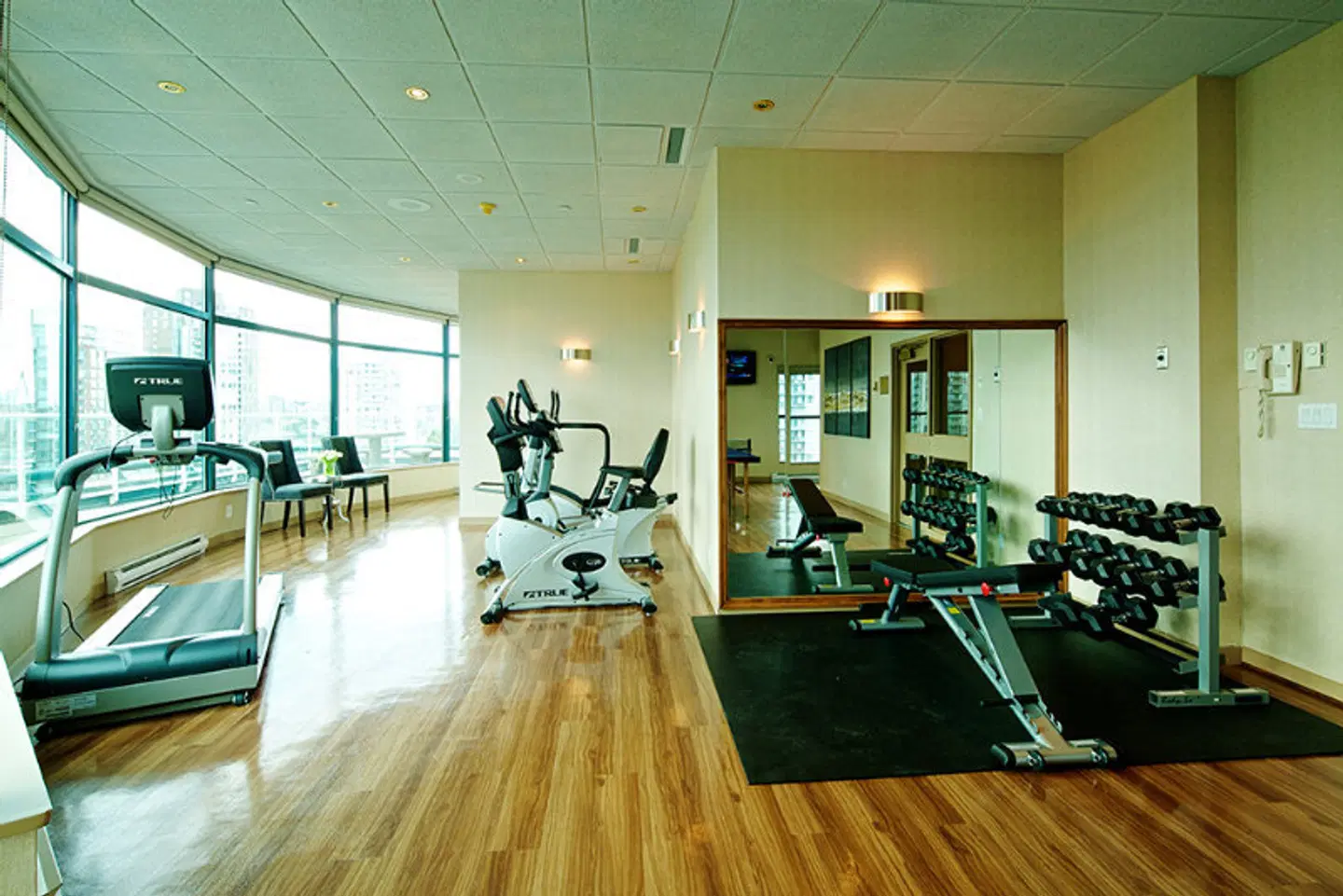 GEC GRANVILLE SUITES Sport und Entertainment