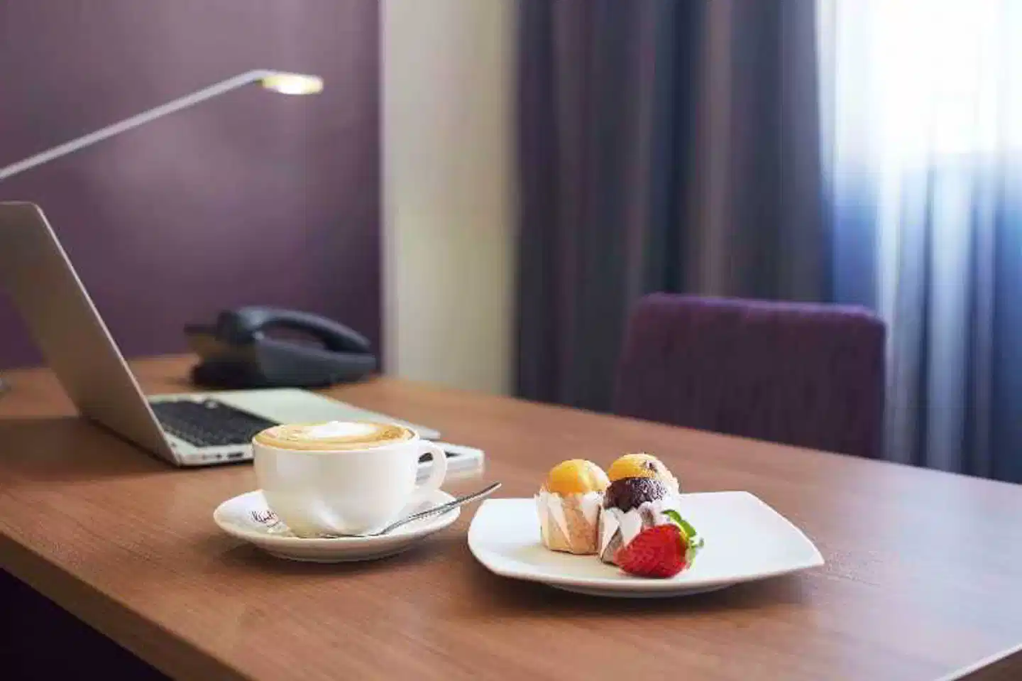 Quality Hotel Ambassador Perth Badezimmer