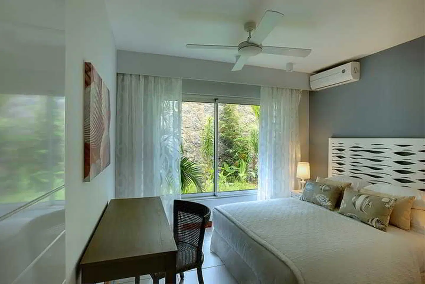 Plage Bleue Beachfront Luxury Apartments ROOM_EXAMPLE