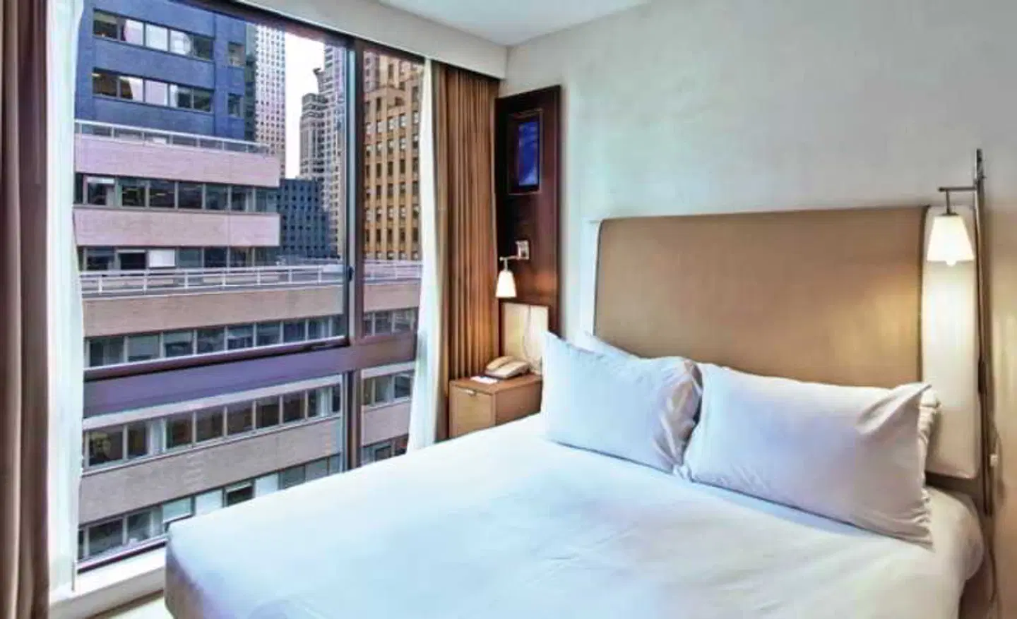 Wyndham Midtown 45 ROOM_EXAMPLE