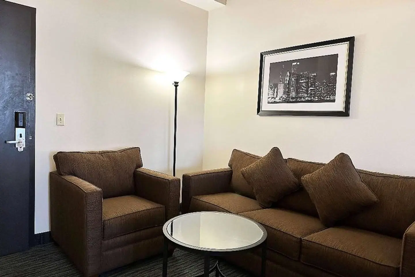 Wyndham Chicago McCormick LOUNGE_LOBBY