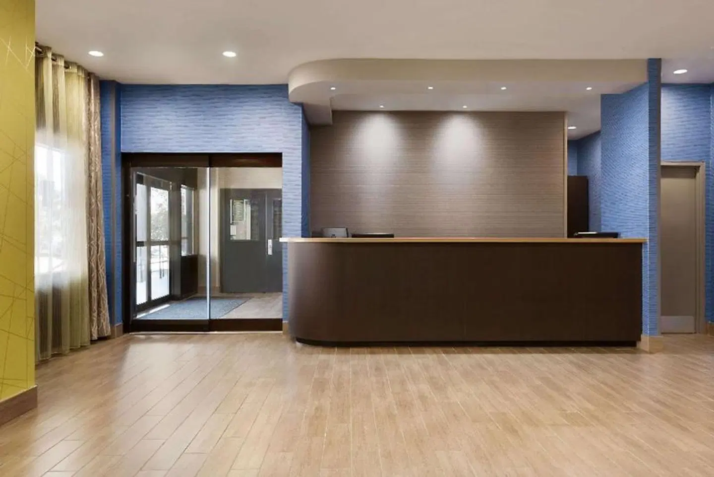 Travelodge by Wyndham Toronto East LOUNGE_LOBBY