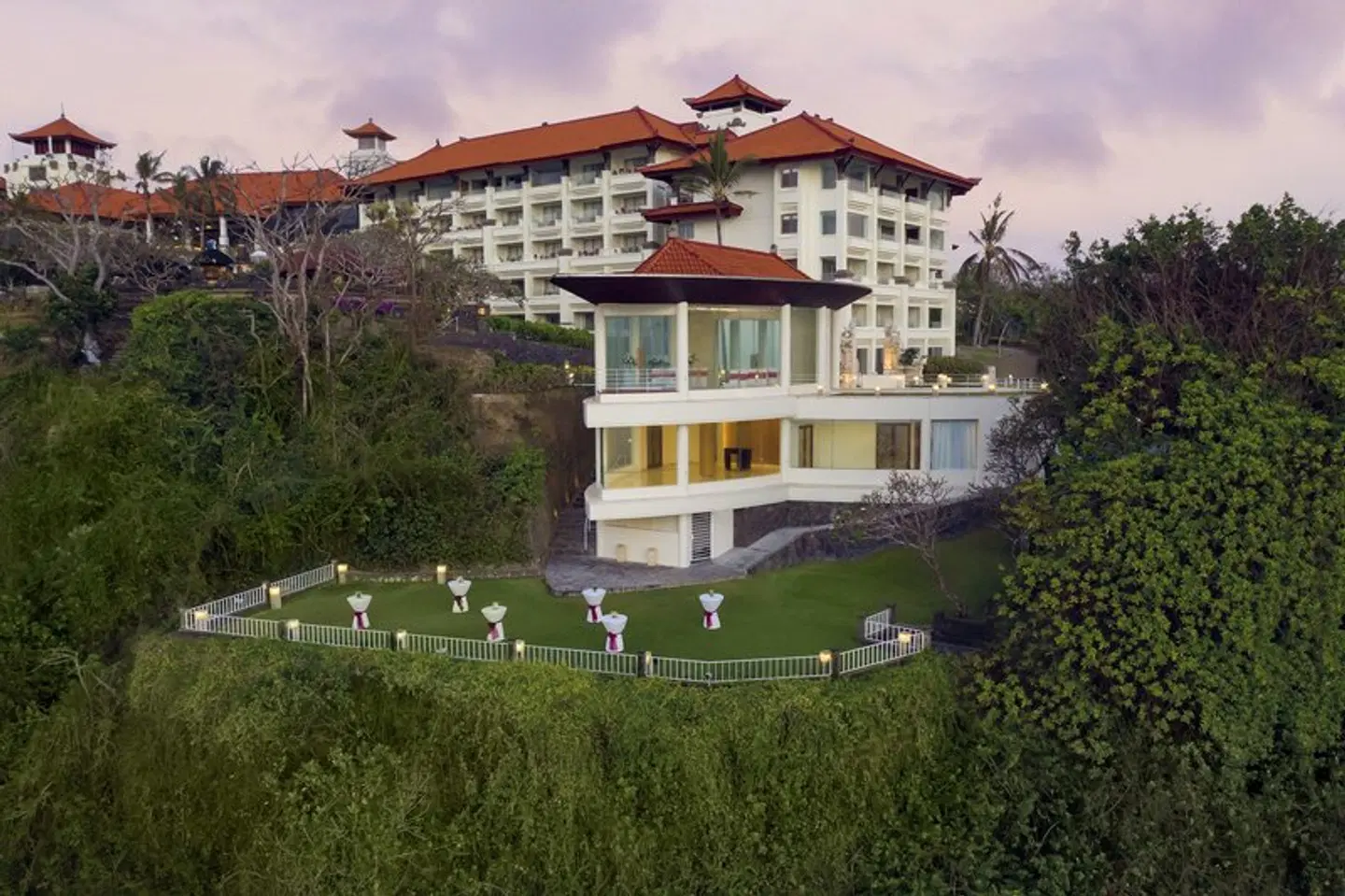 Hilton Bali Resort EXTERIOR