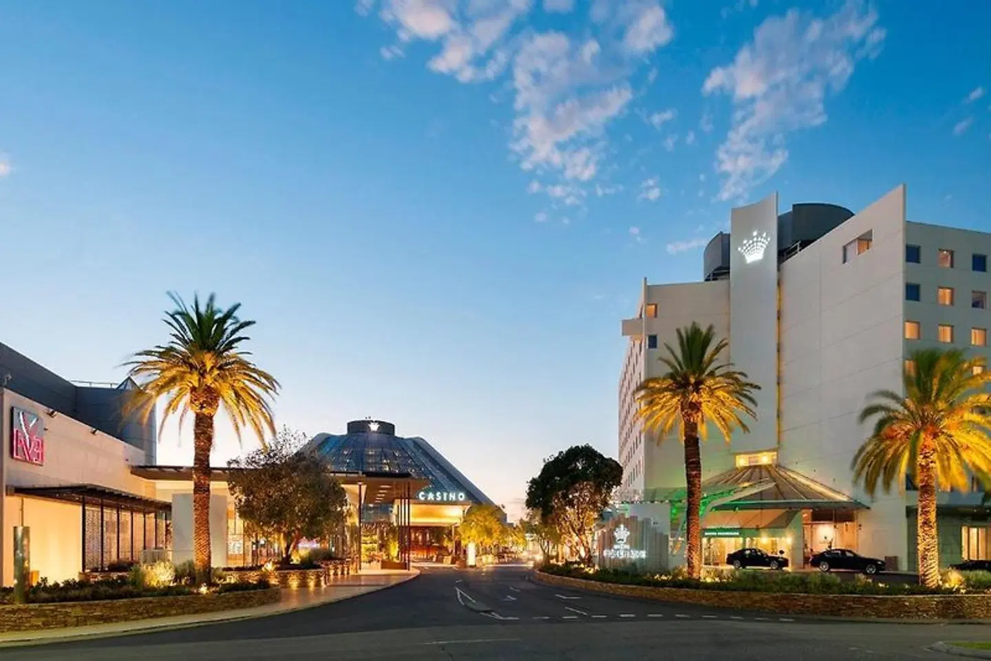 Crown Promenade Perth EXTERIOR