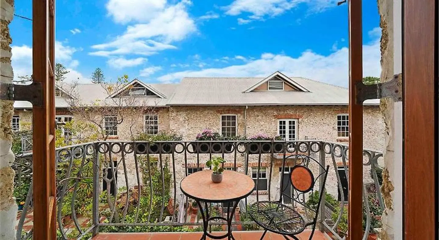 Port Mill Bed & Breakfast EXTERIOR