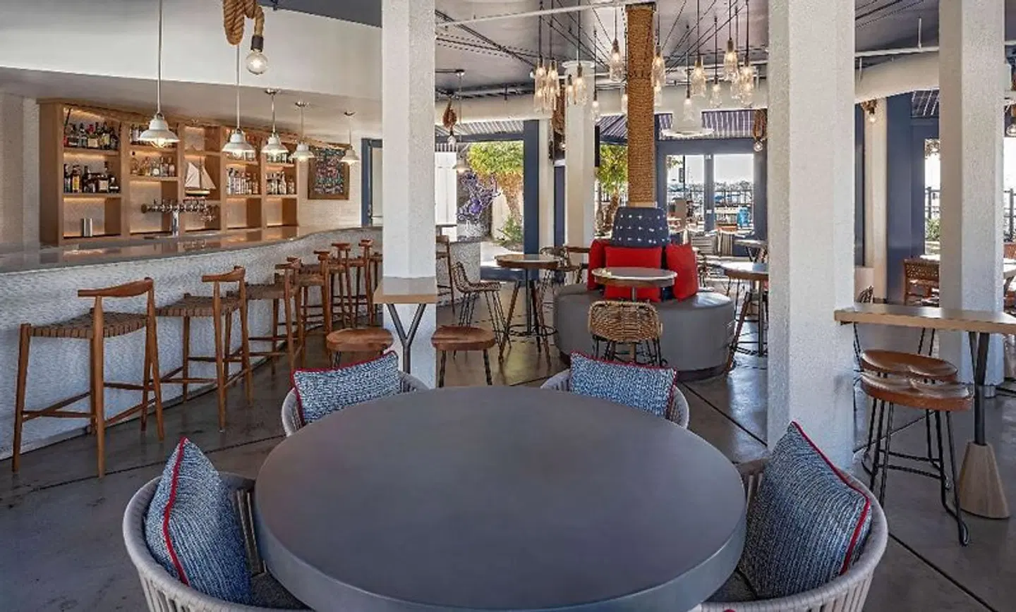 Hyatt Regency Mission Bay Spa and Marina Bar