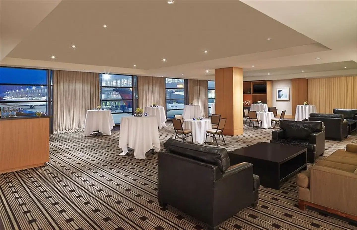 The Westin Detroit Metropolitan Airport Restaurant