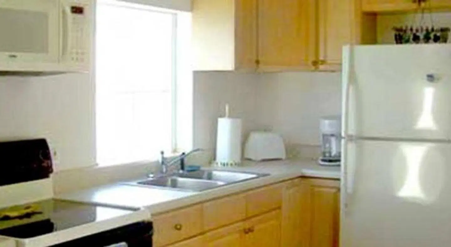 Alaska Adventure Cabins ROOM_EXAMPLE