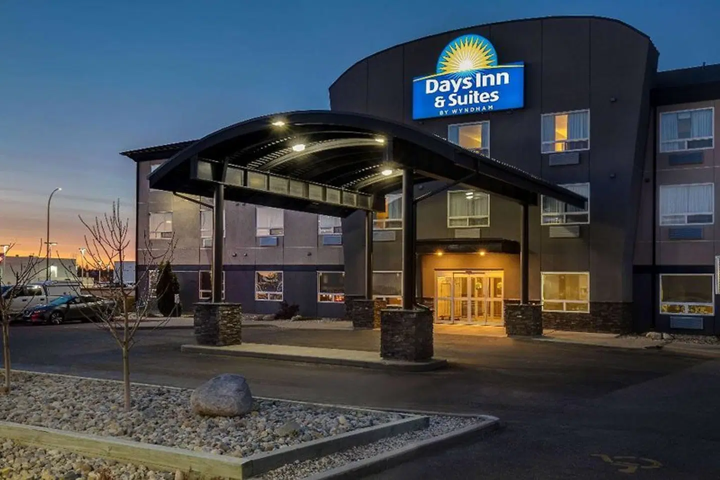 Days Inn & Suites by Wyndham Yorkton EXTERIOR