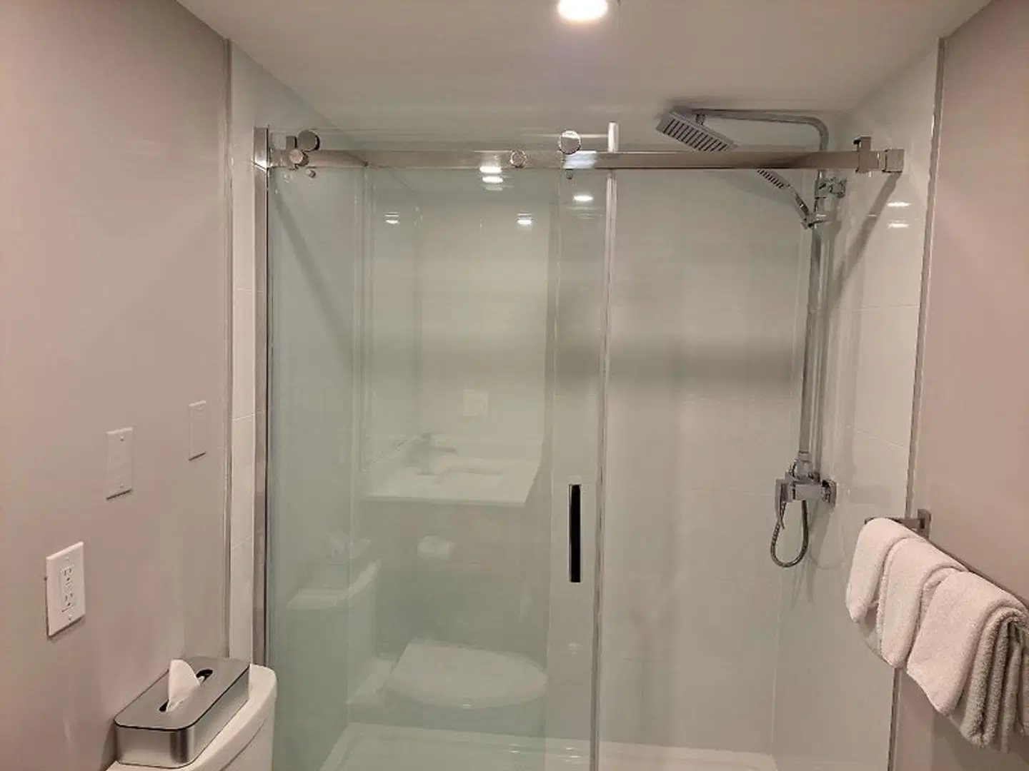 Best Western Plus Vancouver Airport Hotel Badezimmer