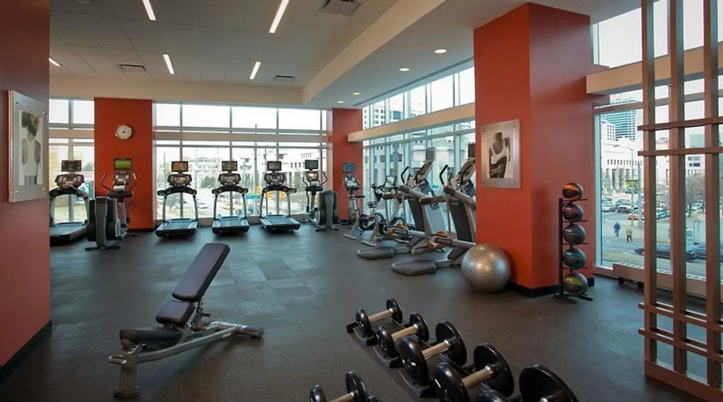 JW Marriott Indianapolis SPORTS_AND_LEISURE