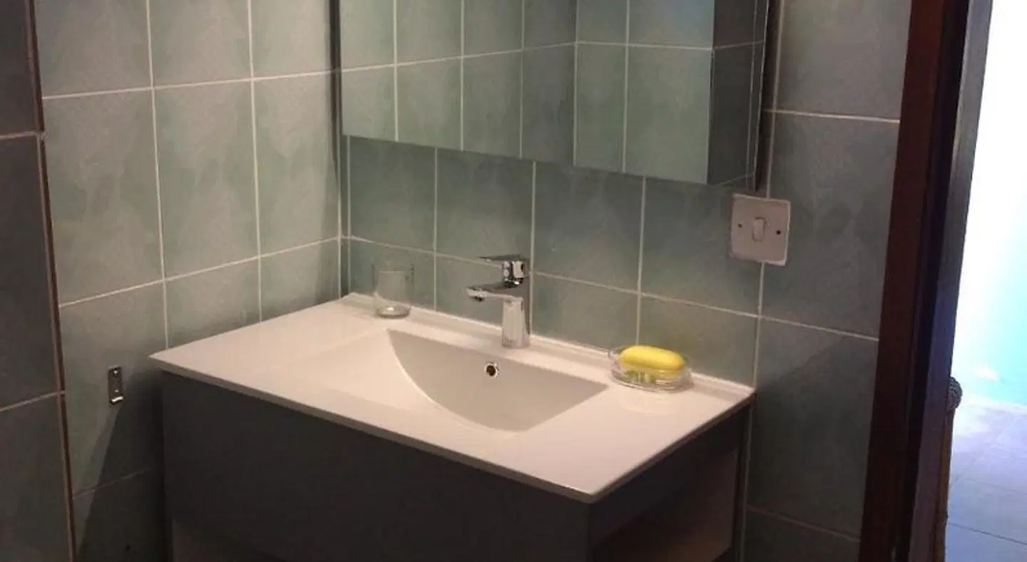 Tibambari Badezimmer