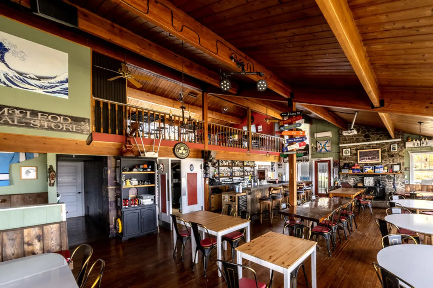 The Iona Heights Inn Bar