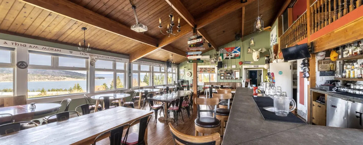 The Iona Heights Inn Bar