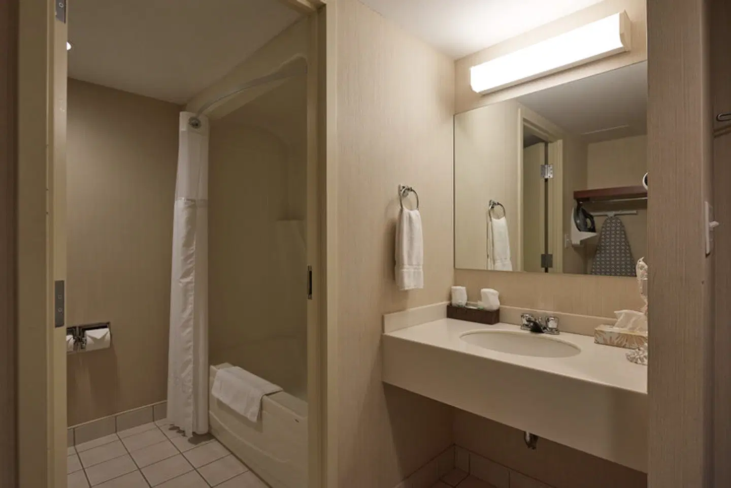 Capital Hotel Badezimmer