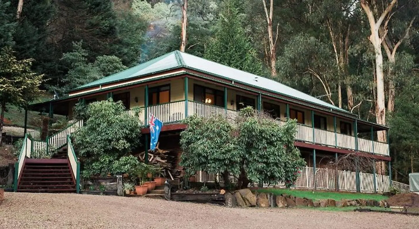 Rustic Refuge Guesthouse EXTERIOR