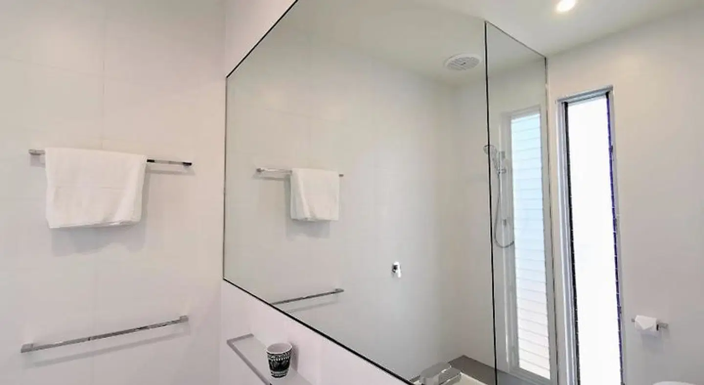Phoenix Apartments Badezimmer