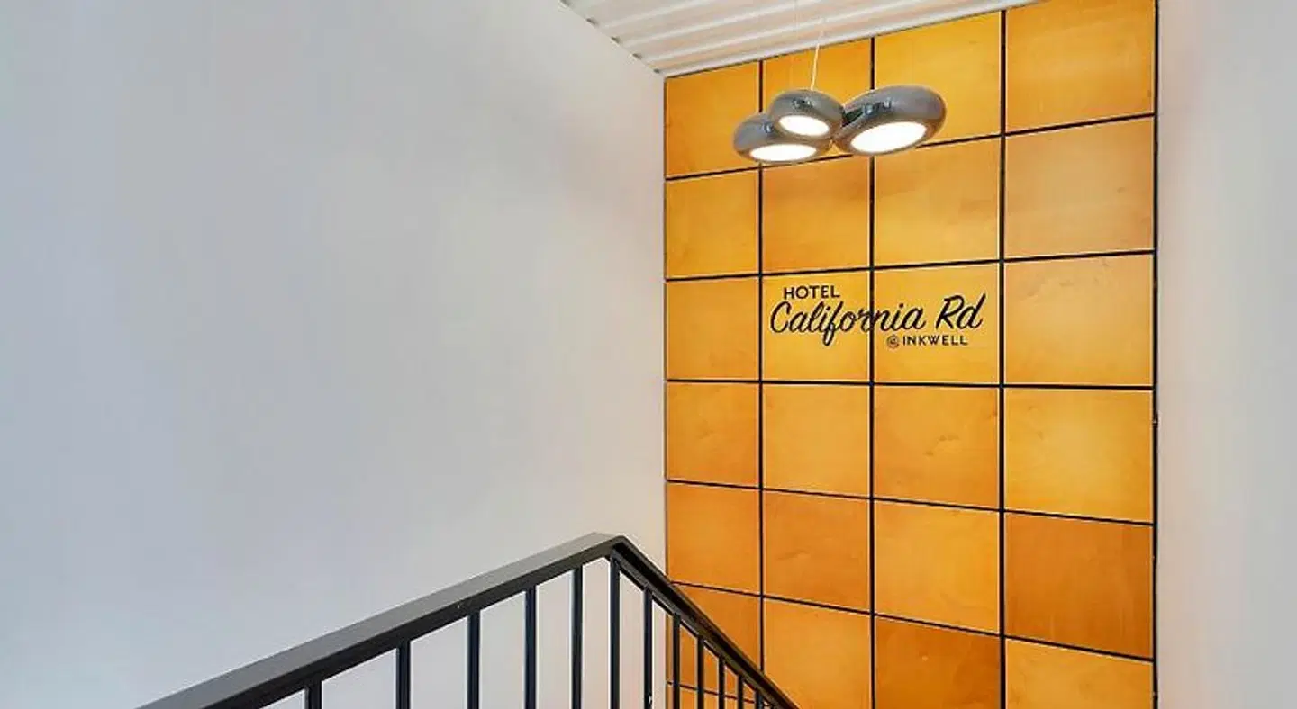 Hotel California Road Inkwell Wines Badezimmer