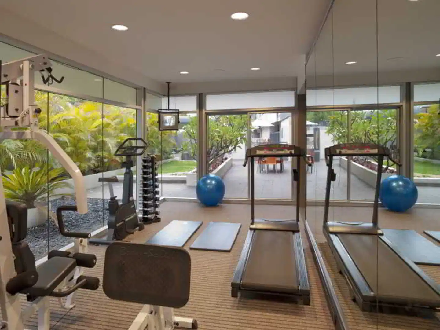 Adina Apartment Hotel Perth Sport und Entertainment