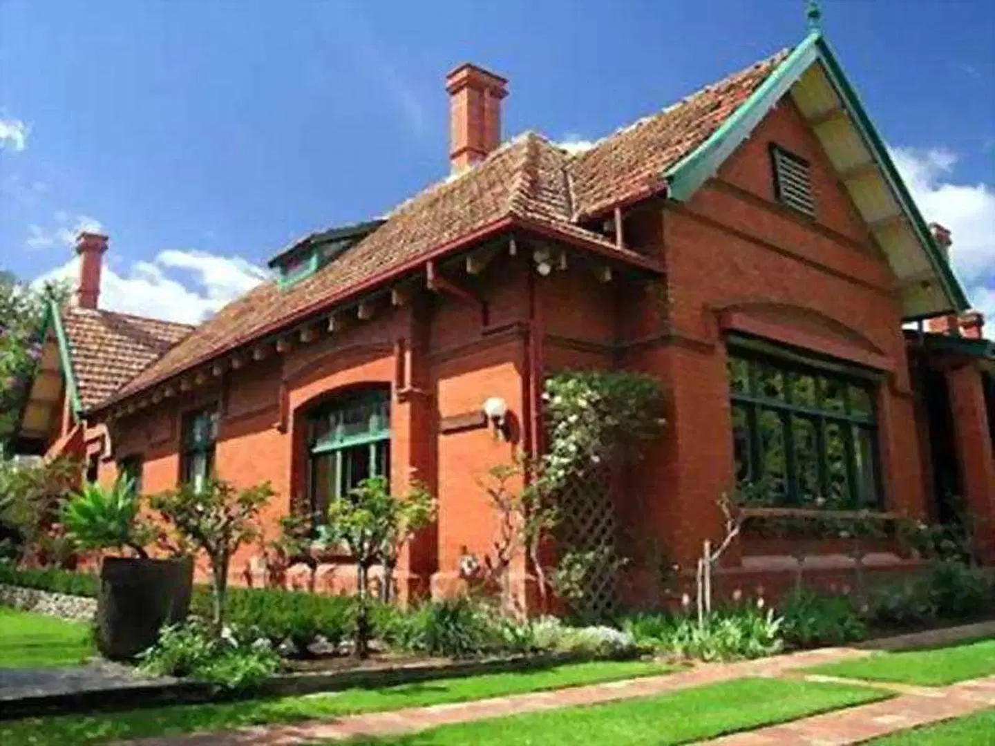 Buxton Manor EXTERIOR