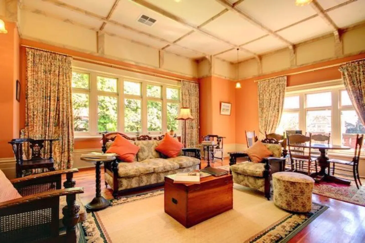 Buxton Manor LOUNGE_LOBBY