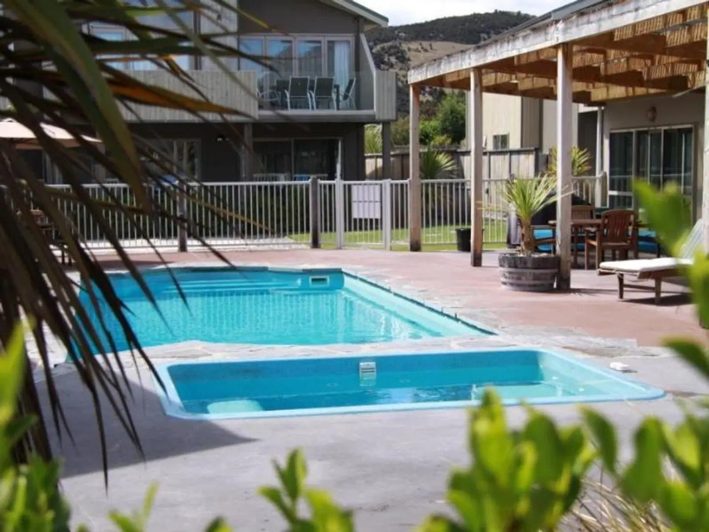 Distinction Wanaka Alpine Resort OUTDOOR_POOL