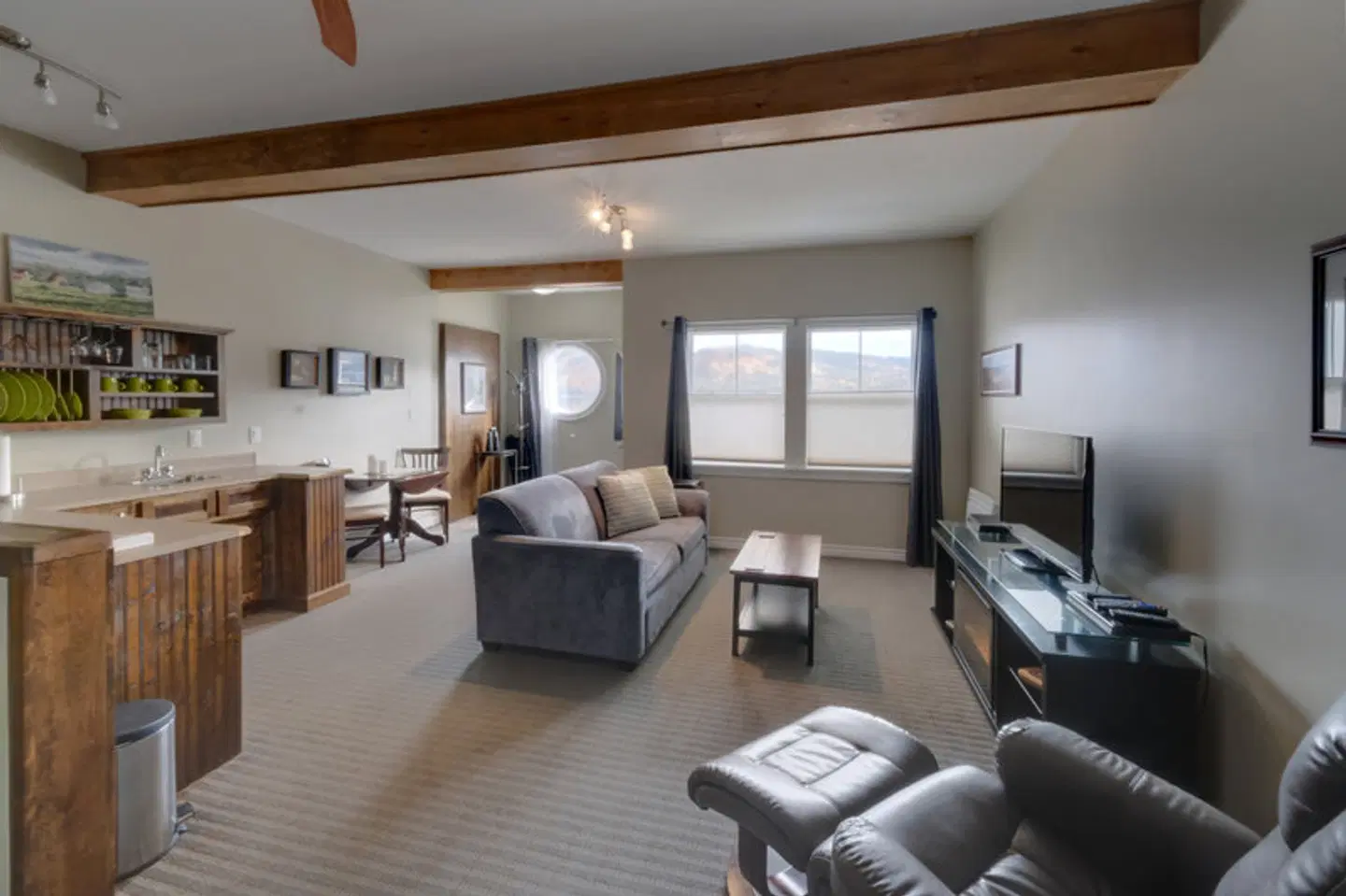 Seaside Suites LOUNGE_LOBBY