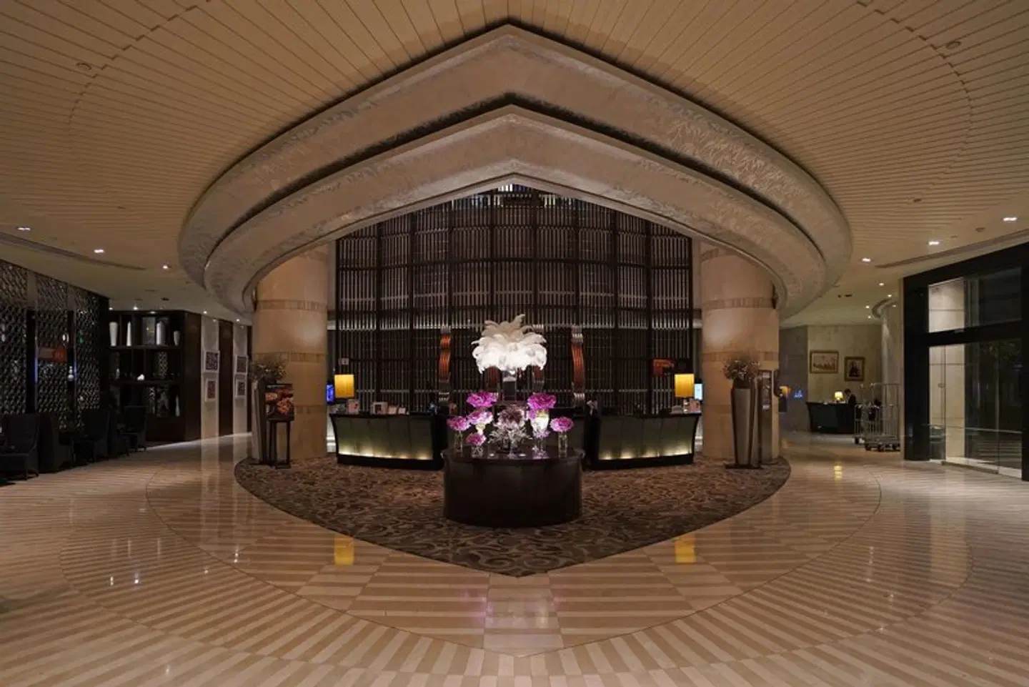 Hilton Bangkok Grande Asoke LOUNGE_LOBBY