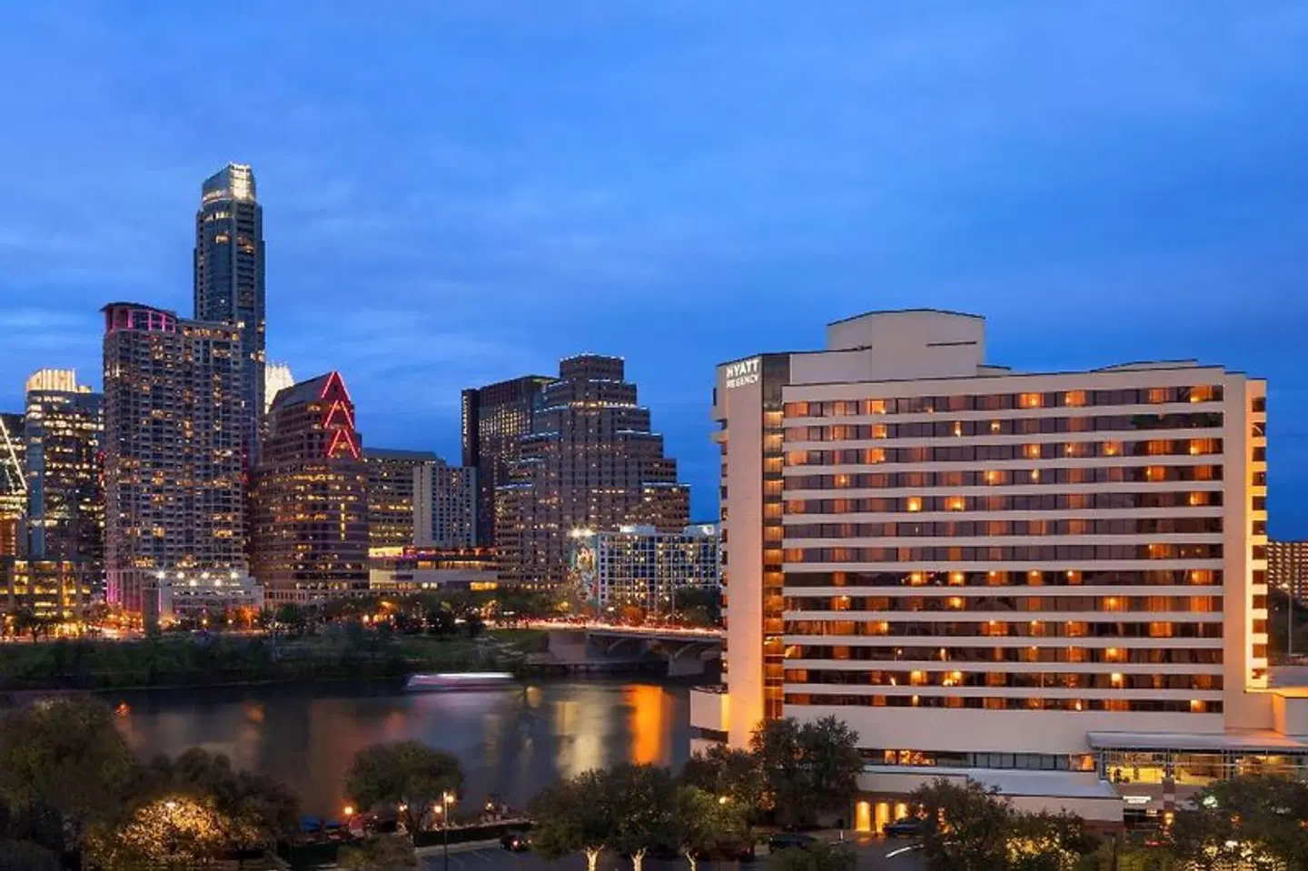 Hyatt Regency Austin EXTERIOR