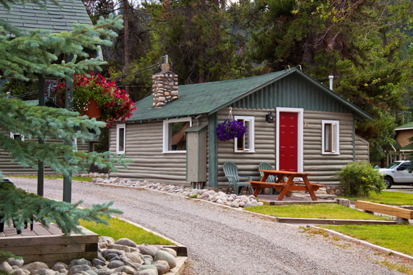Bear Hill Lodge EXTERIOR