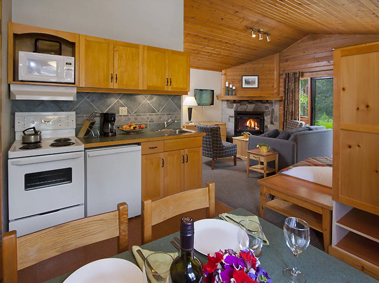 Bear Hill Lodge ROOM_EXAMPLE