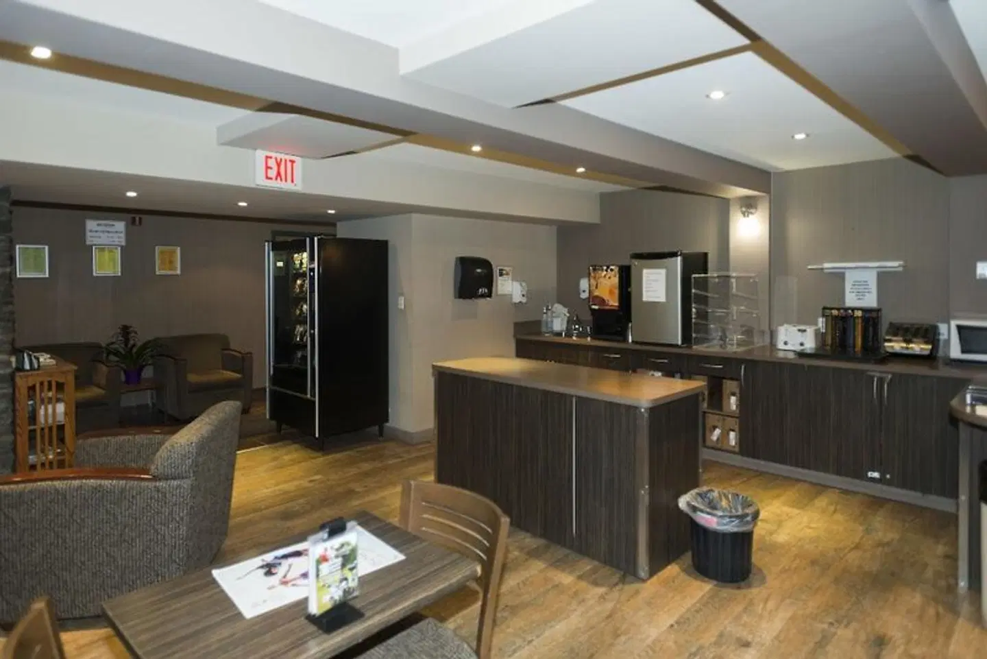 Coast Fort St. John Hotel LOUNGE_LOBBY