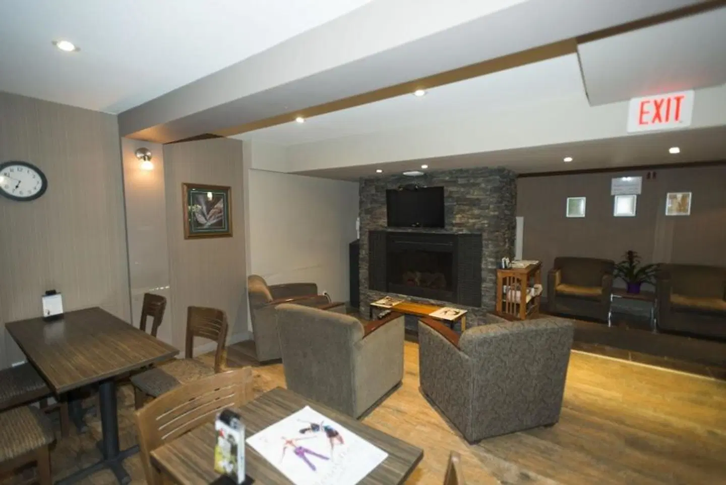 Coast Fort St. John Hotel LOUNGE_LOBBY