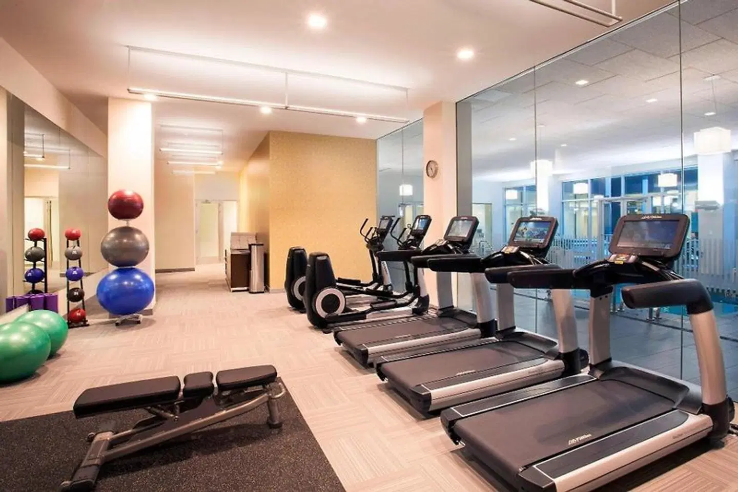 Element by Marriott Boston Seaport District SPORTS_AND_LEISURE