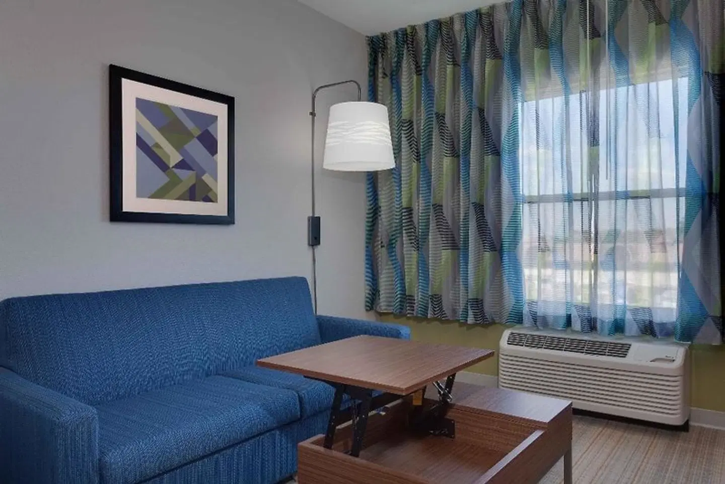Holiday Inn Express & Suites Orlando International Airport ROOM_EXAMPLE