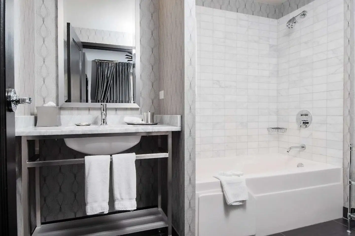 The Allegro Royal Sonesta Hotel Chicago Loop Badezimmer