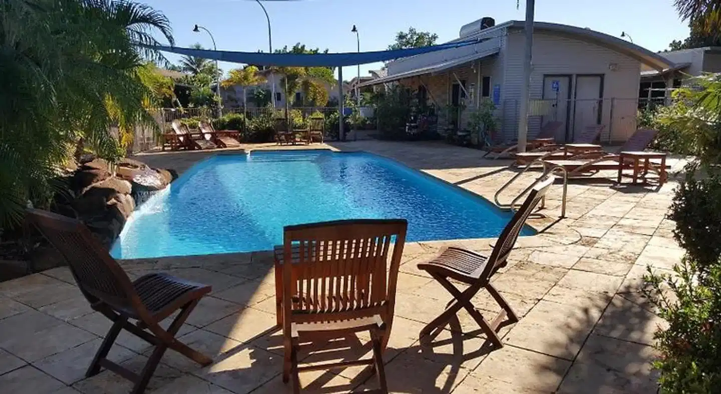 Samson Beach Chalets Pool