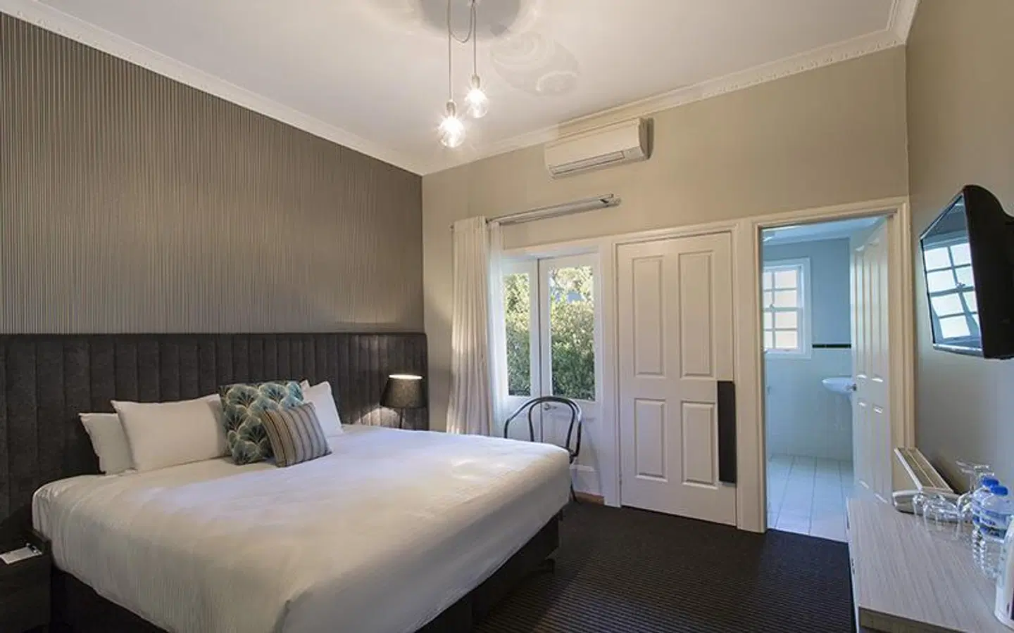 Oscar's on the Yarra ROOM_EXAMPLE