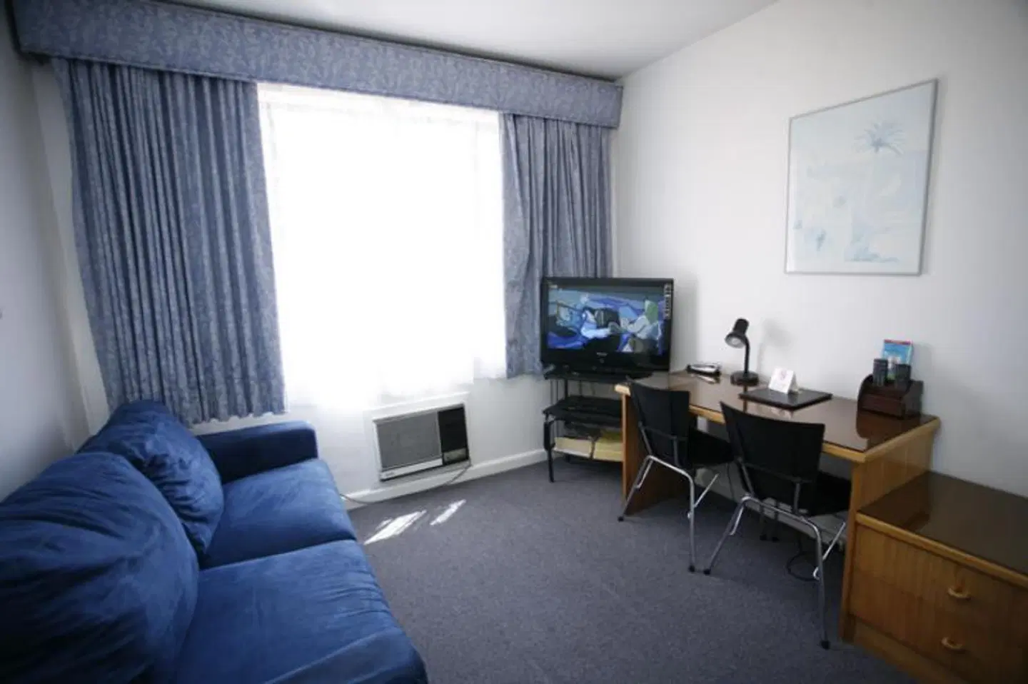 Park Squire Motor Inn and Serviced Apartments ROOM_EXAMPLE