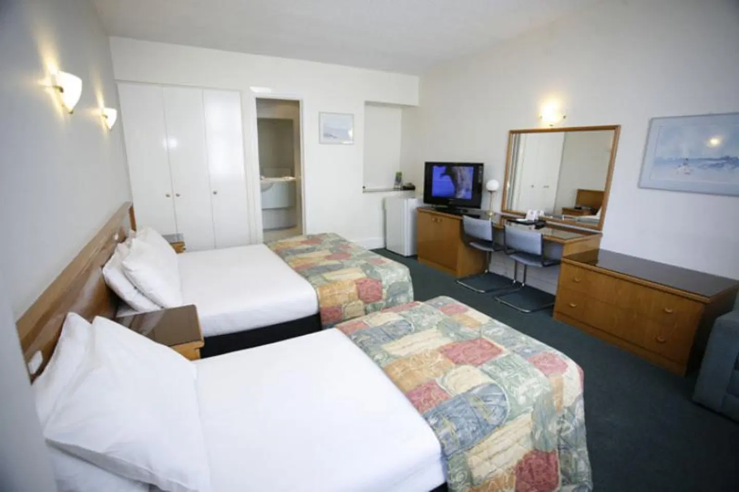 Park Squire Motor Inn and Serviced Apartments ROOM_EXAMPLE