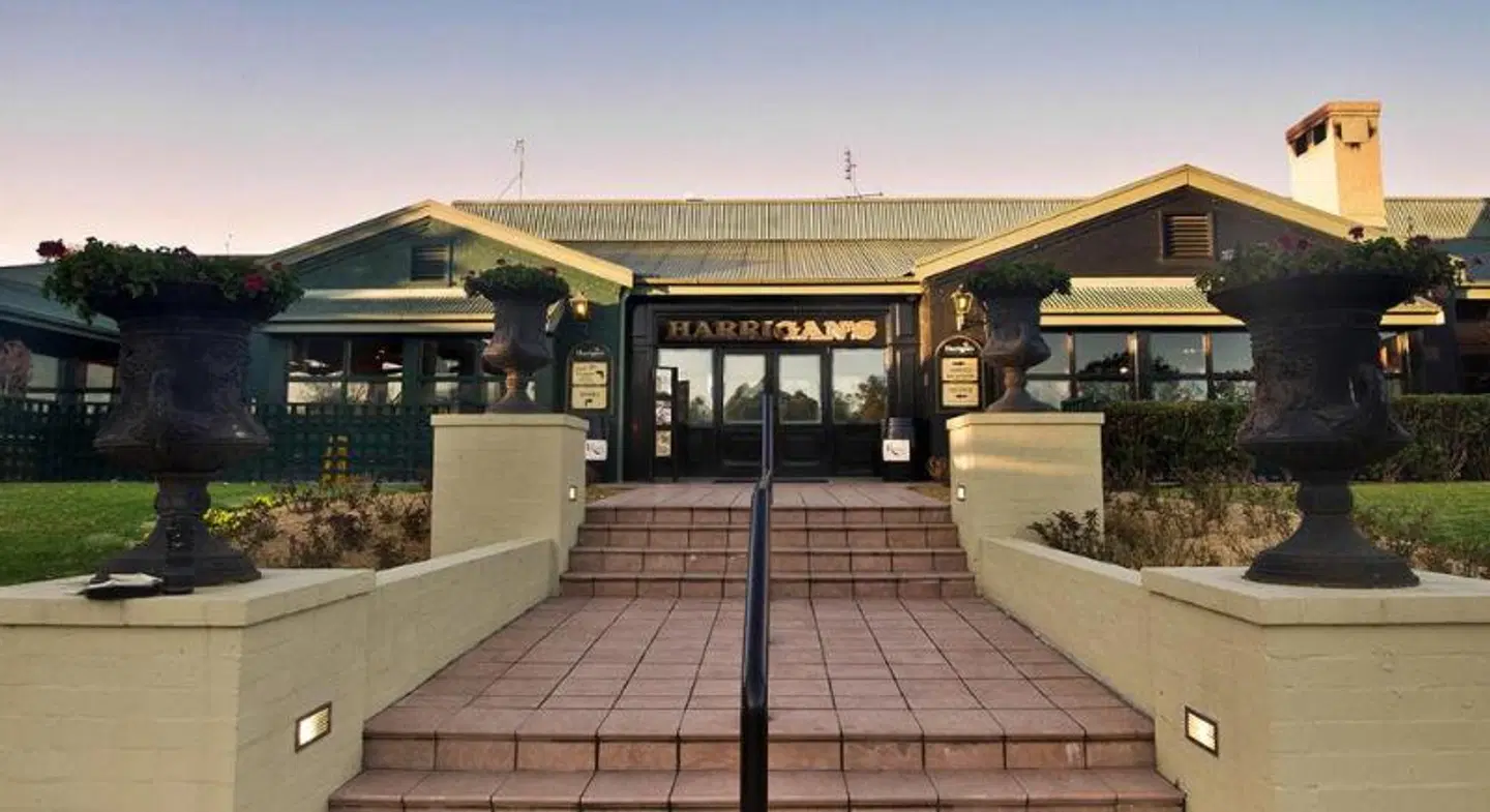 Harrigan's Irish Pub & Accommodation Terrasse