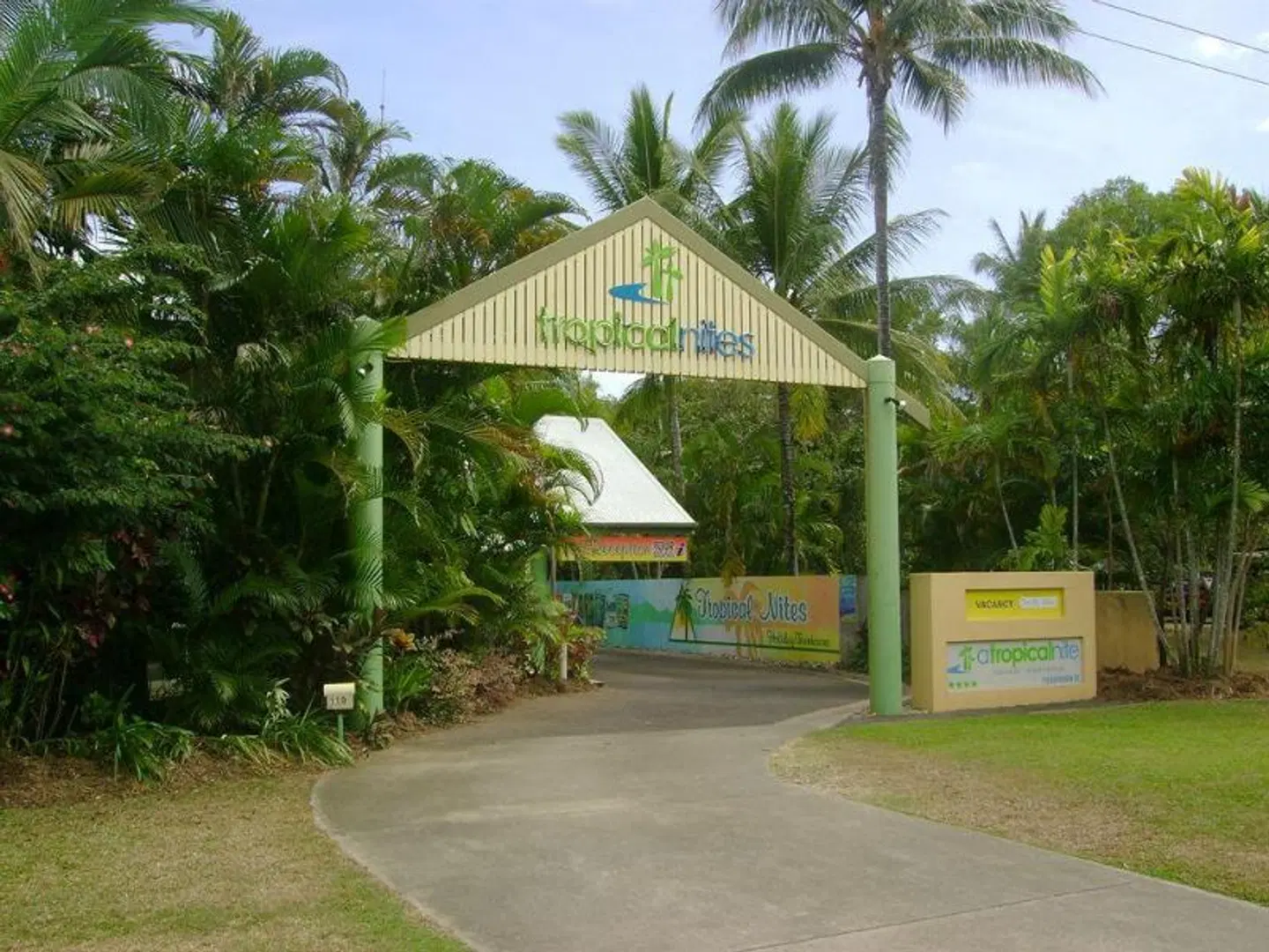 A Tropical Nite EXTERIOR