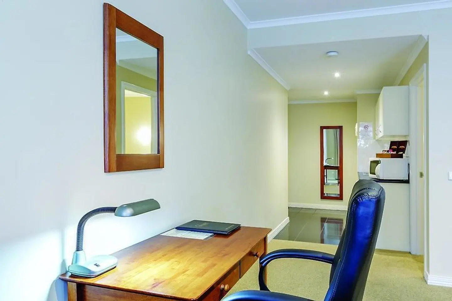 Ballarat Lake Inn ROOM_EXAMPLE