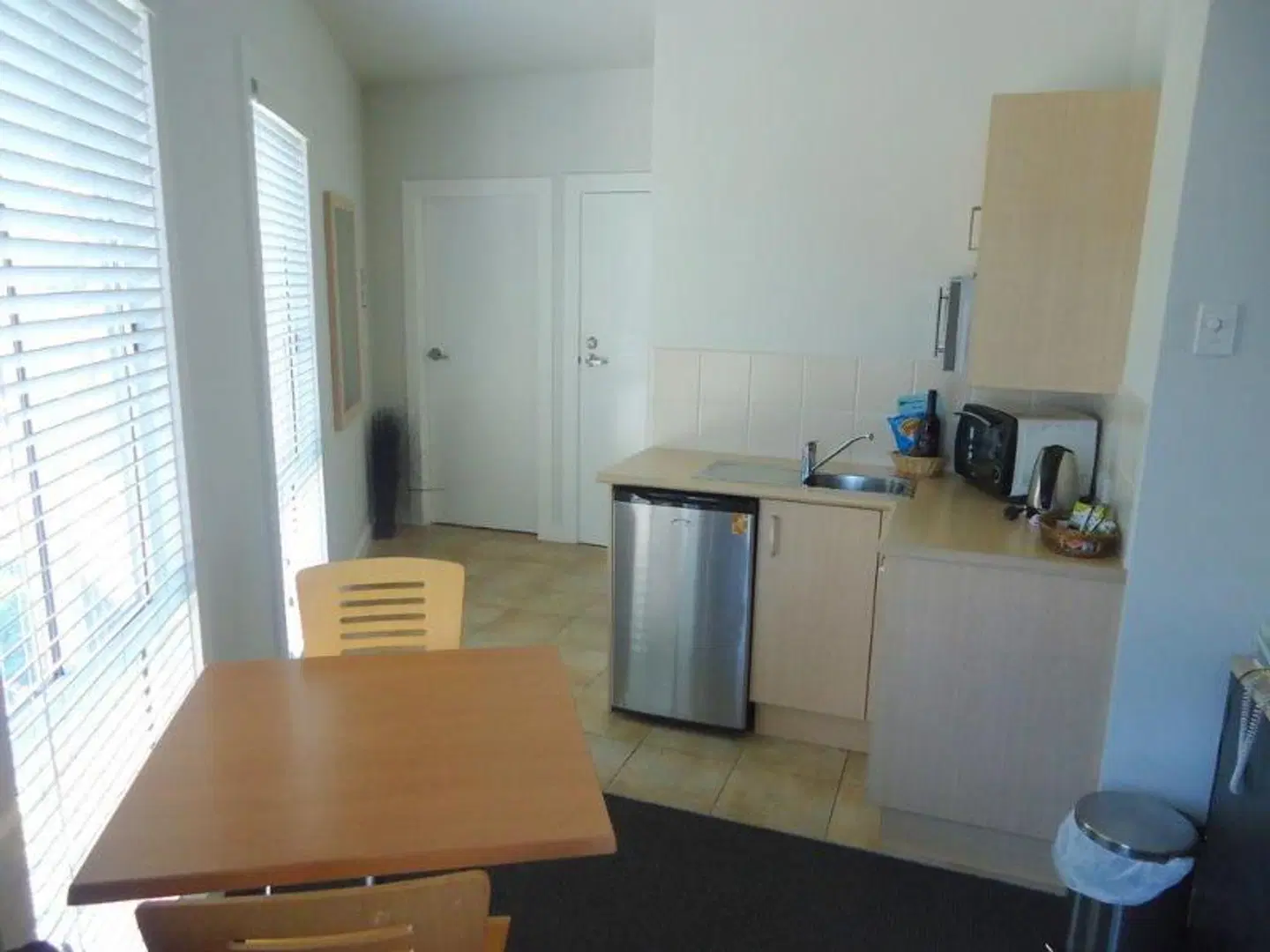Aston Hill Motor Lodge ROOM_EXAMPLE